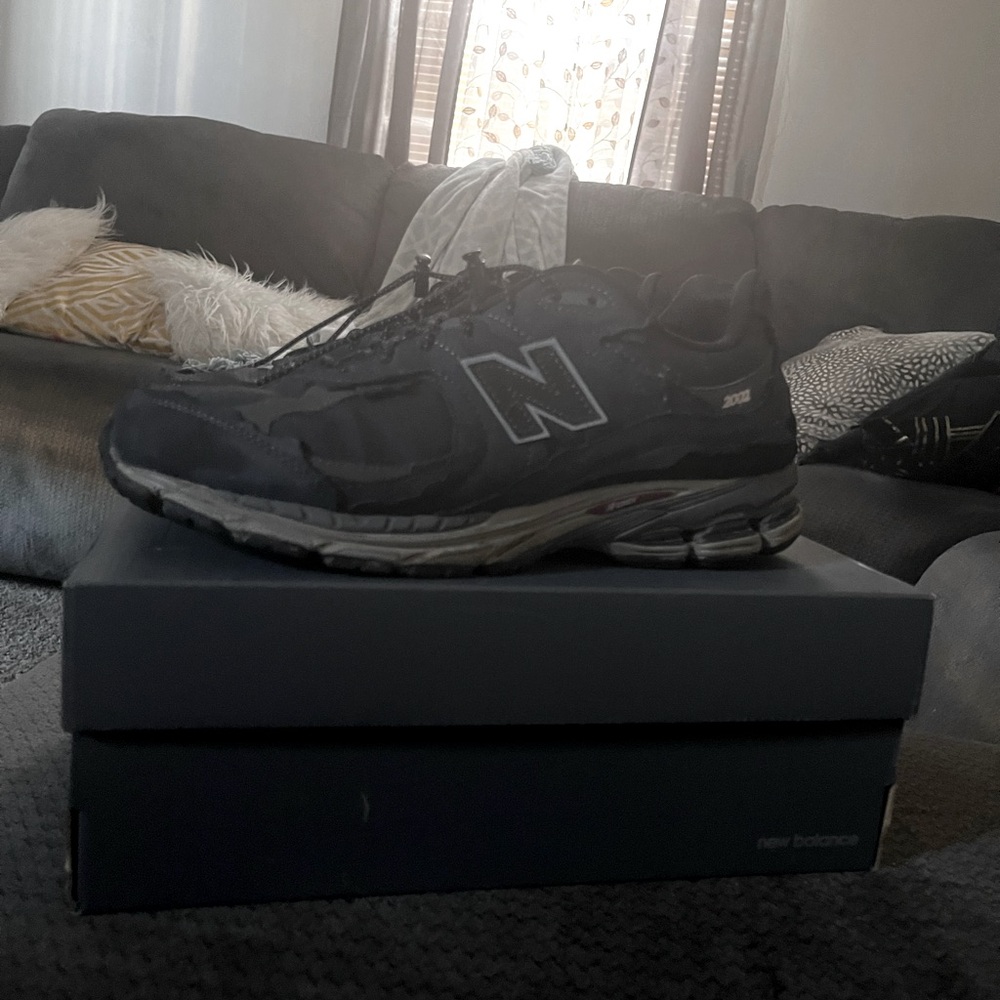New Balance 2002r